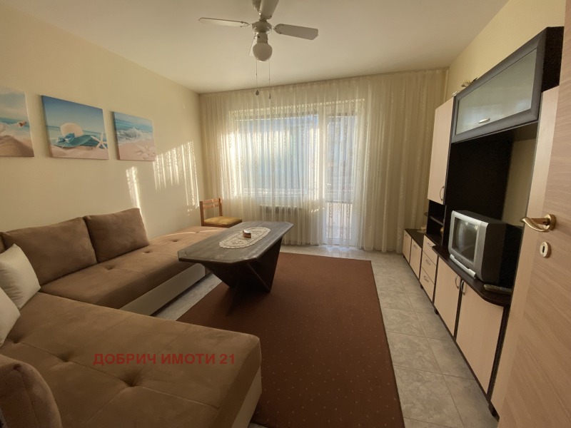 Продава КЪЩА, гр. Добрич, Център, снимка 8 - Къщи - 53135707