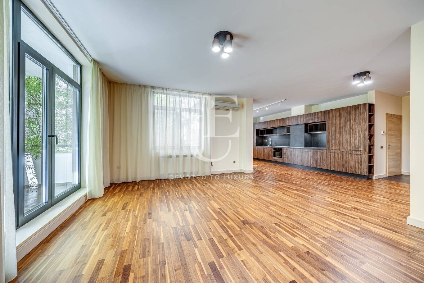 Продава 4-СТАЕН, гр. София, Изток, снимка 14 - Апартаменти - 54590367