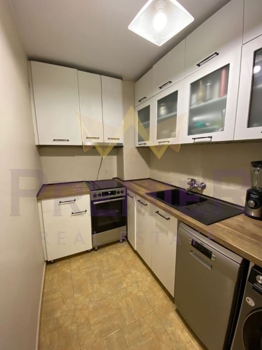 Продава 3-СТАЕН, гр. Бургас, Зорница, снимка 3 - Апартаменти - 53644913