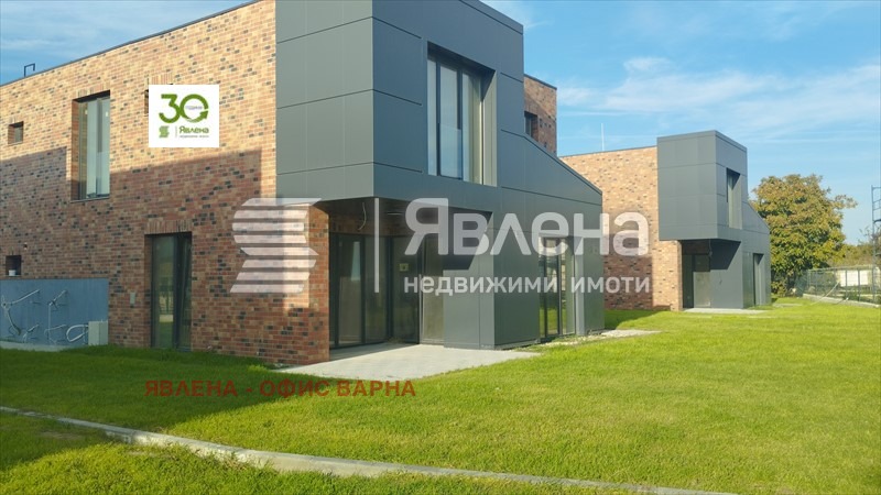 Продава КЪЩА, гр. Варна, м-т Долна Трака, снимка 3 - Къщи - 53612154