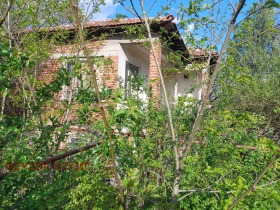 Casa Novoseleț, regiunea Sliven 1