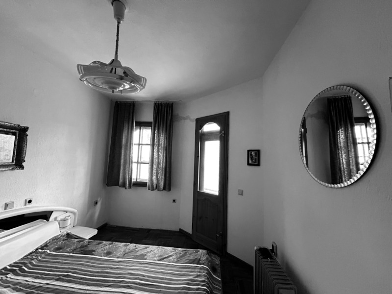 Продава КЪЩА, гр. Петрич, област Благоевград, снимка 10 - Къщи - 52780063