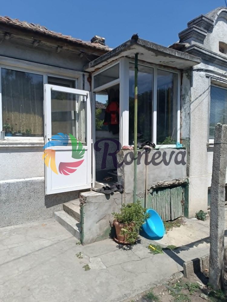 Продава КЪЩА, гр. Девня, област Варна