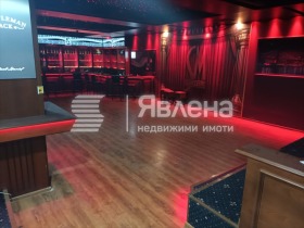 Baari; Kahvila VINS-Tšerven ploštad, Varna 7