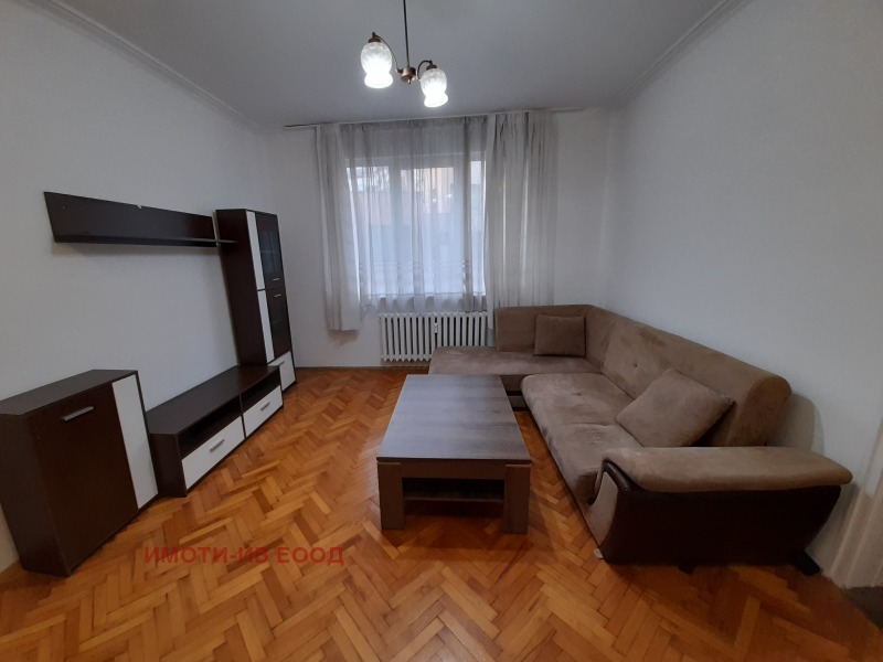 Продава 2-СТАЕН, гр. София, Център