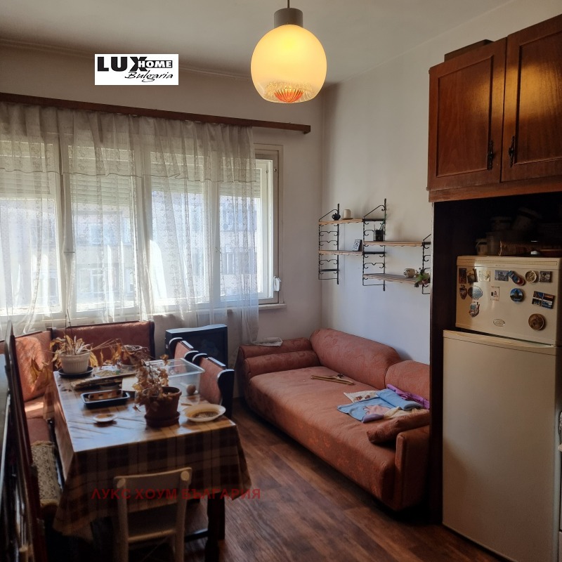 Na prodej  3 ložnice Sofia , Centar , 144 m2 | 25684254 - obraz [4]