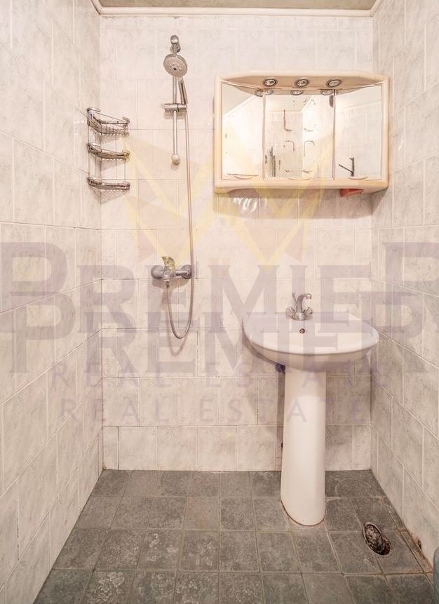 Продава 4-СТАЕН, гр. Варна, Център, снимка 9 - Апартаменти - 54521605
