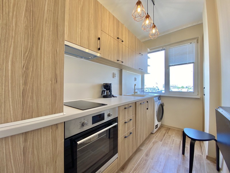 Продава 3-СТАЕН, гр. София, Гео Милев, снимка 3 - Апартаменти - 53188781