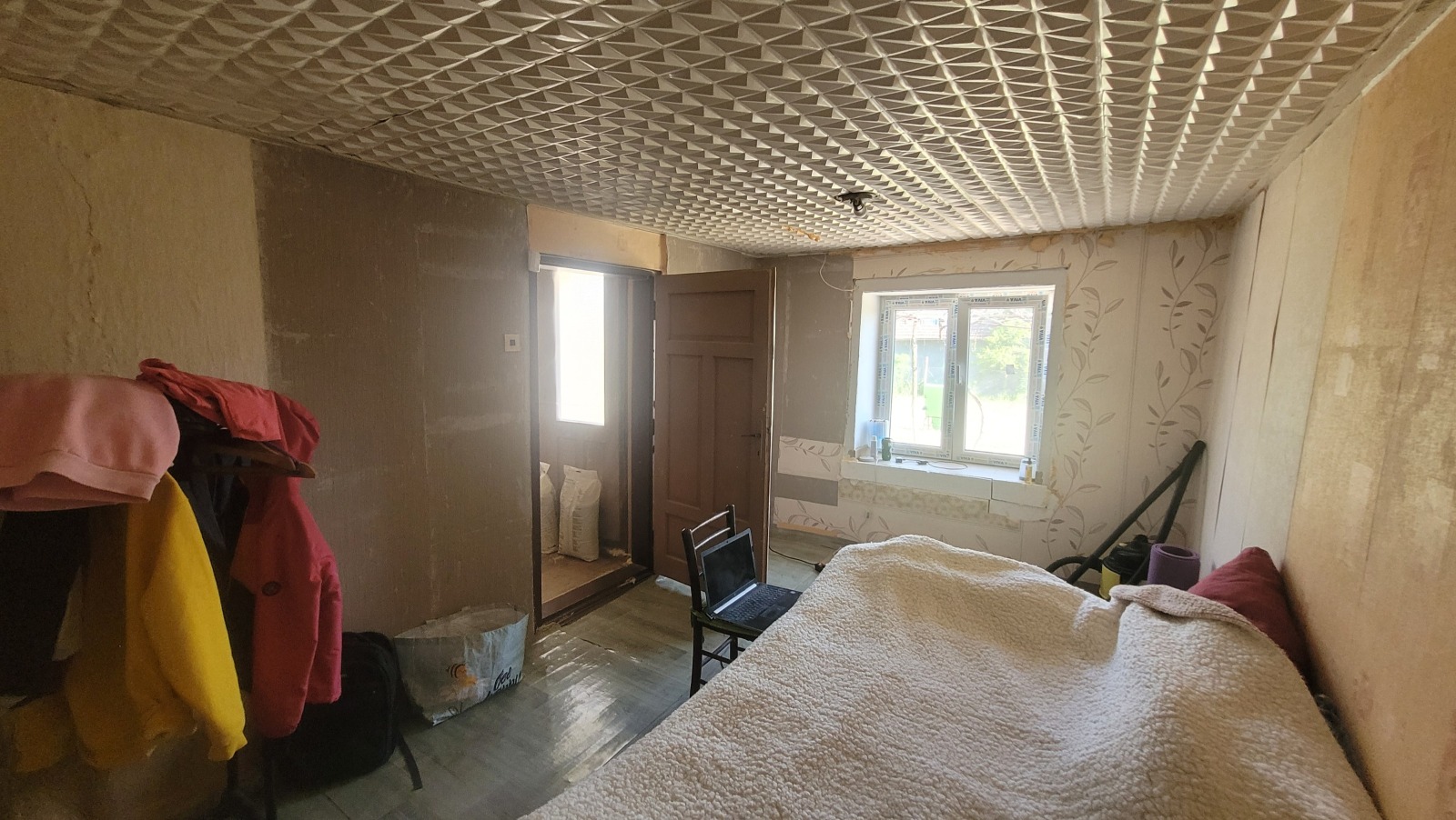 Продава КЪЩА, с. Климентово, област Велико Търново, снимка 15 - Къщи - 54410413