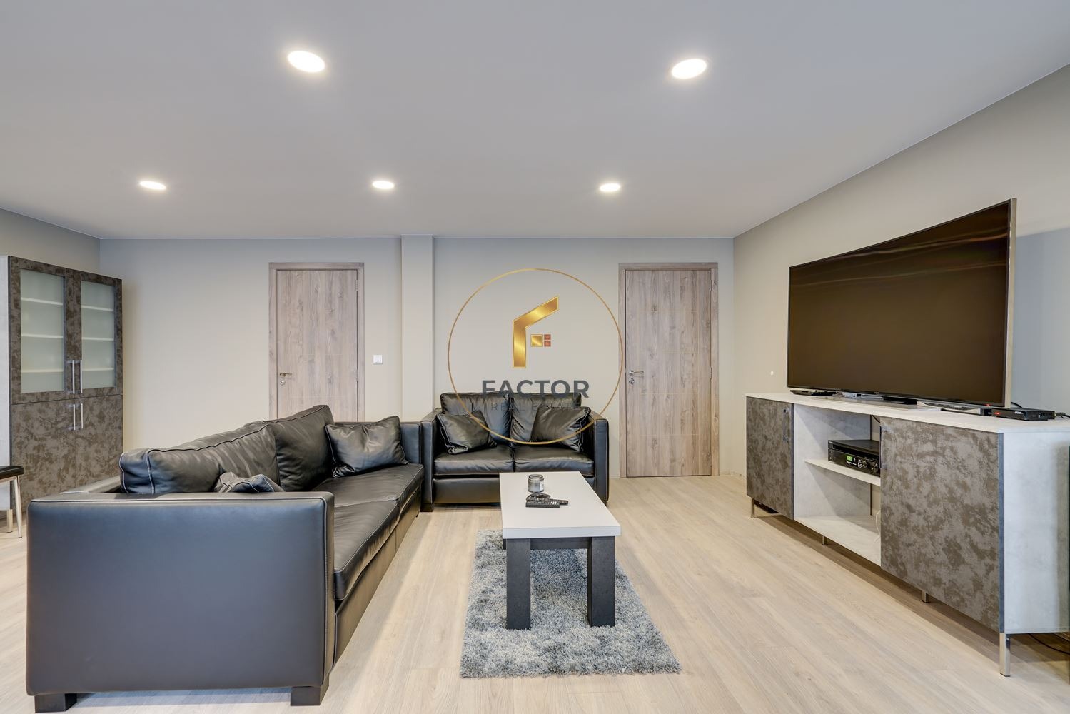 Продава ХОТЕЛ, гр. Трявна, област Габрово, снимка 8 - Хотели - 54289276