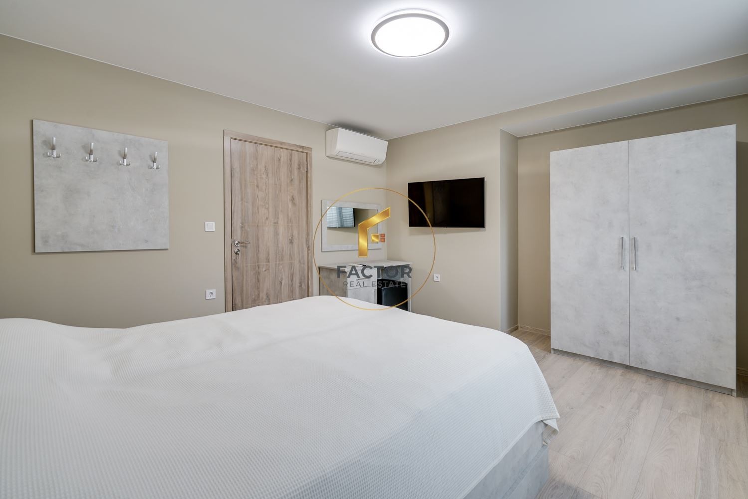 Продава ХОТЕЛ, гр. Трявна, област Габрово, снимка 16 - Хотели - 54289276