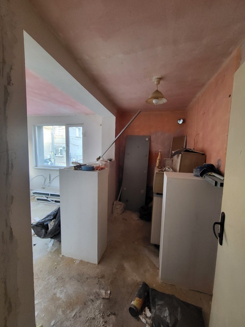 Продава  Къща град Плевен , Широк център , 160 кв.м | 10454993 - изображение [16]