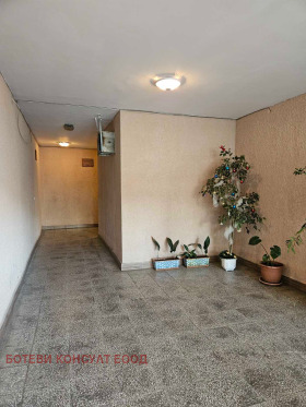 2 bedroom Vrabnitsa 2, Sofia 3