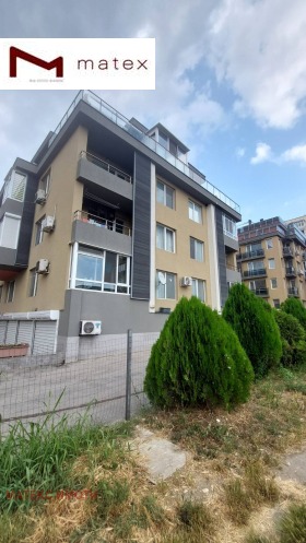 Паркинг простор Кајсиева градина, Варна
