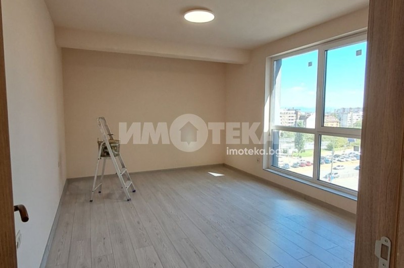 Na prodej  1 ložnice Sofia , Ljulin - centar , 83 m2 | 22721539 - obraz [2]