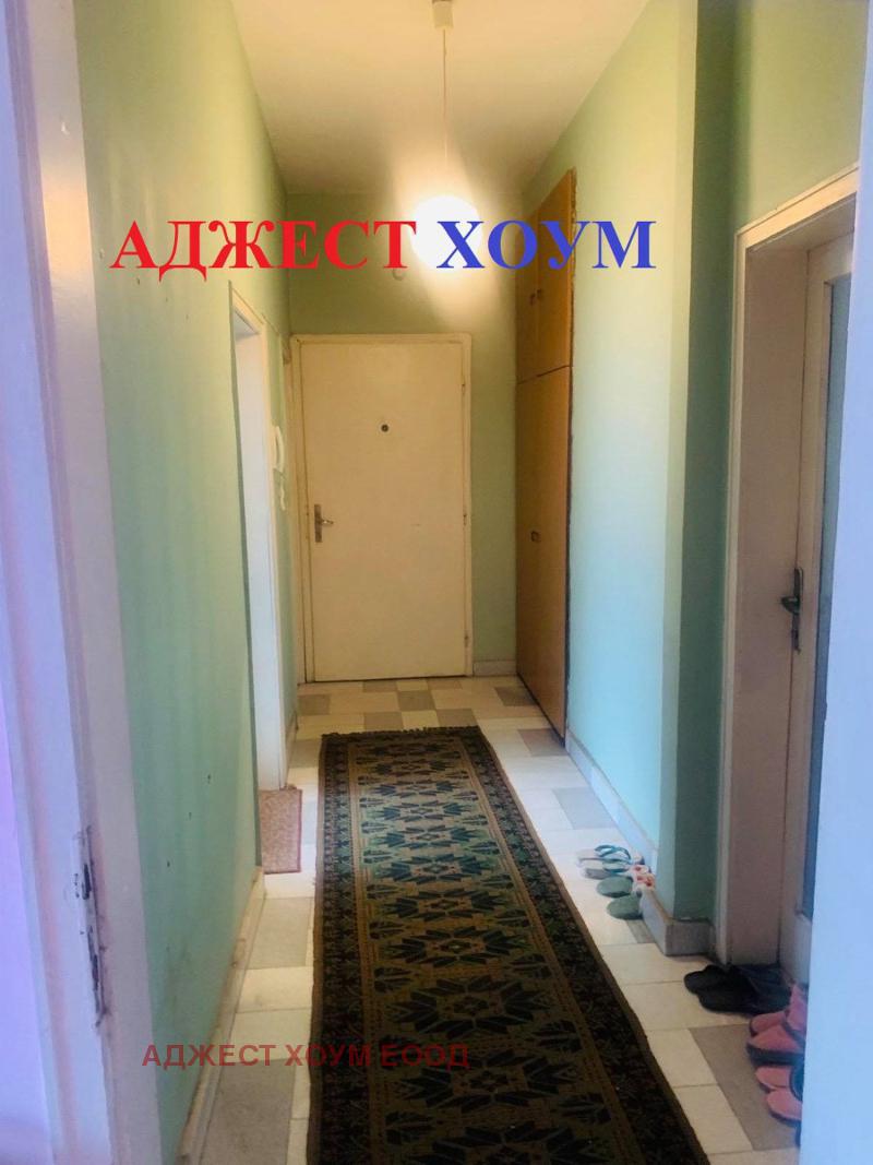 Продава  3-стаен град Шумен , Център , 100 кв.м | 11763620 - изображение [5]