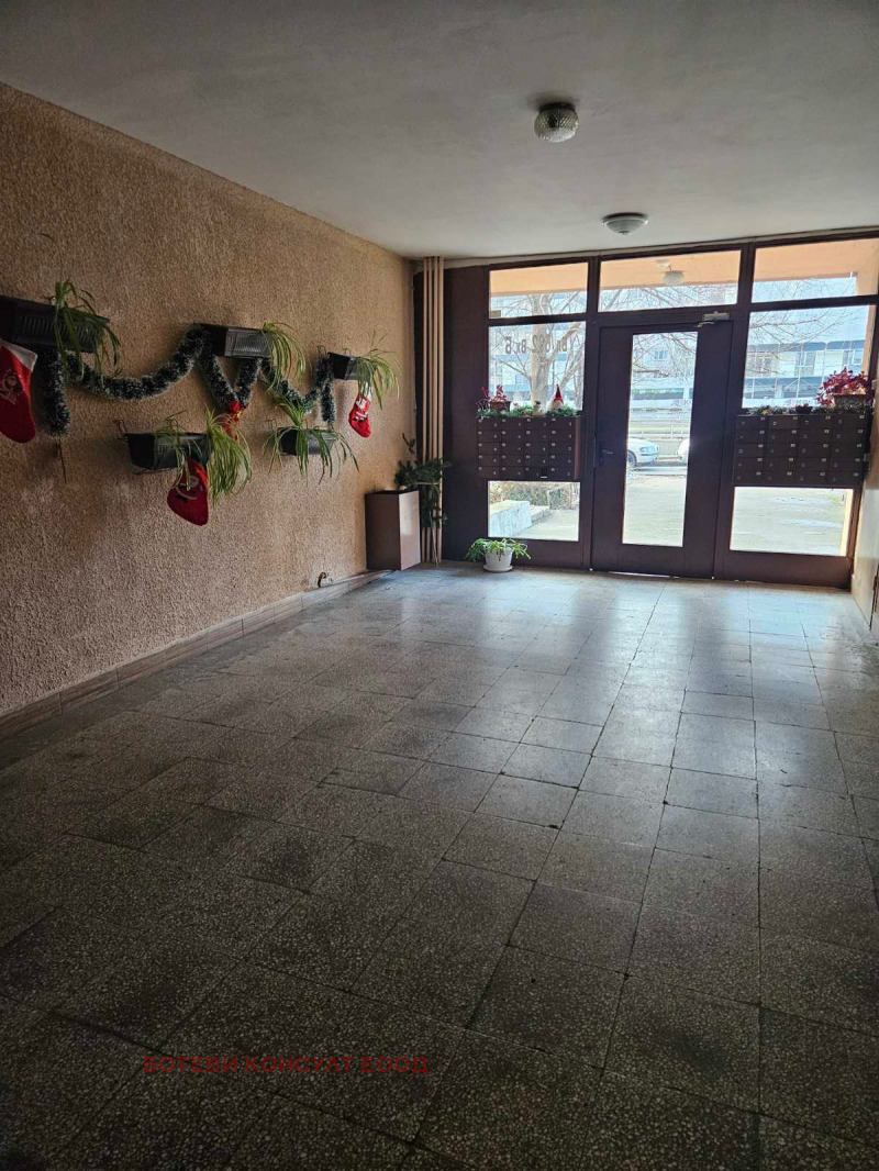 À venda  2 quartos Sofia , Vrabnica 2 , 98 m² | 59241271 - imagem [2]