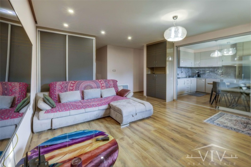 Продава 3-СТАЕН, гр. Варна, Гръцка махала