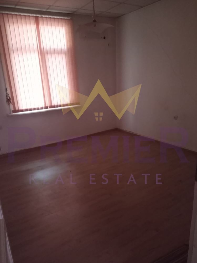 Продава ЕТАЖ ОТ КЪЩА, гр. Пловдив, Център, снимка 3 - Етаж от къща - 54354906