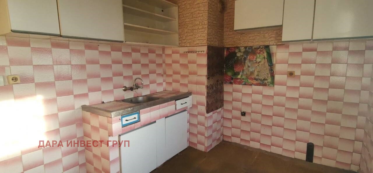 Продава 2-СТАЕН, гр. Шумен, Тракия, снимка 2 - Апартаменти - 54235777