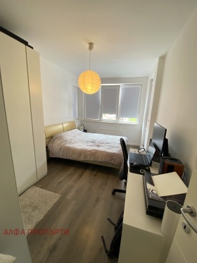 2 slaapkamers Moderno predgradie, Sofia 4