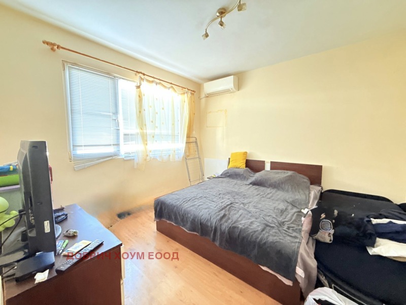 Продава  2-стаен град Добрич , Център , 65 кв.м | 43036834 - изображение [9]