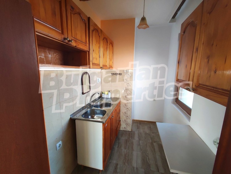 Продава 2-СТАЕН, гр. Шумен, Център, снимка 4 - Апартаменти - 53096985