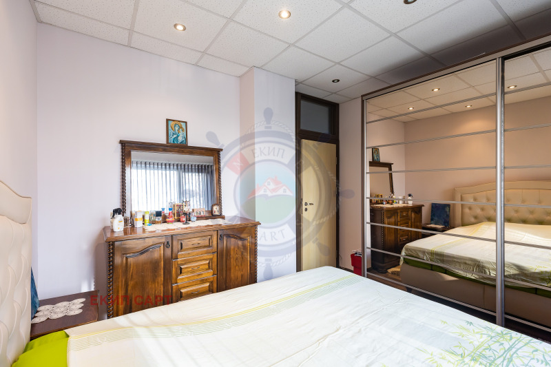 Продава  4-стаен град Варна , Базар Левски , 120 кв.м | 23712468 - изображение [11]