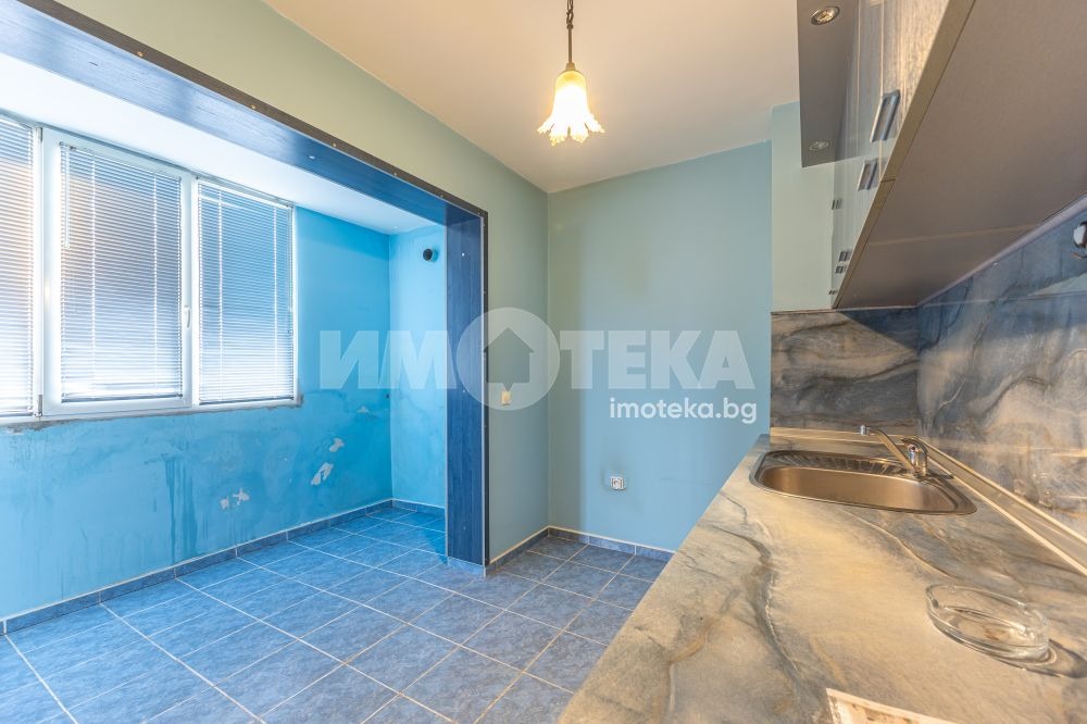 Продава 2-СТАЕН, гр. Варна, ЖП Гара, снимка 13 - Апартаменти - 54330463