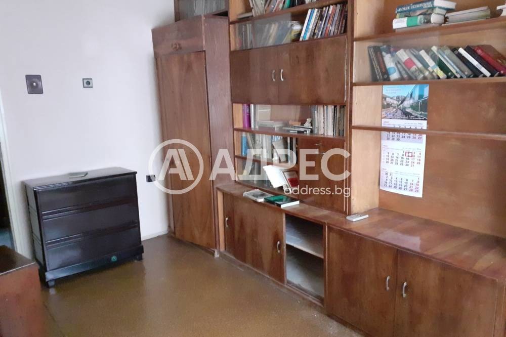 Продава ЕТАЖ ОТ КЪЩА, гр. Пловдив, Мараша, снимка 4 - Етаж от къща - 55568459