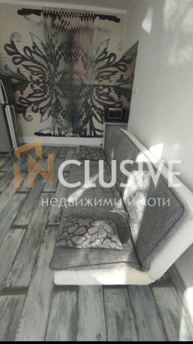 Продава 3-стаен град София Яворов - [1] 