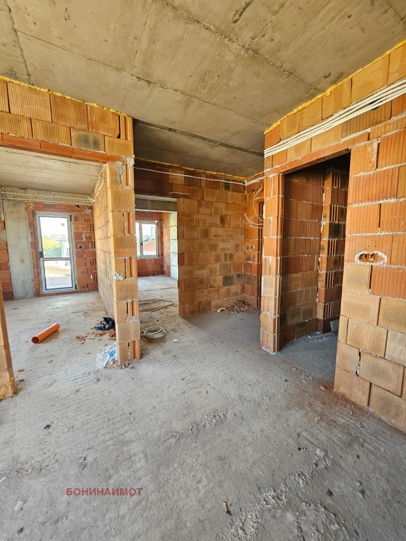 Продава 3-СТАЕН, гр. Пловдив, Остромила, снимка 8 - Апартаменти - 52282196