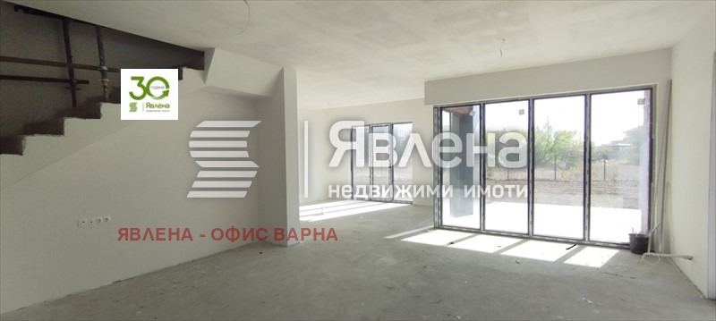 Продава КЪЩА, гр. Варна, м-т Долна Трака, снимка 9 - Къщи - 47870809