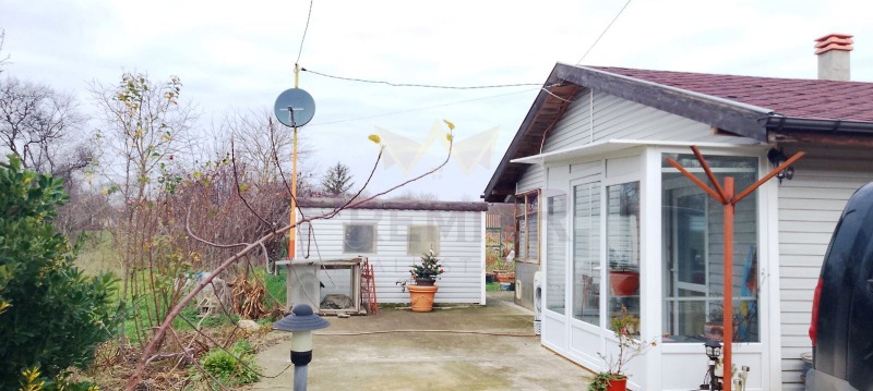 Продава КЪЩА, с. Хаджи Димитър, област Добрич, снимка 2 - Къщи - 52812841