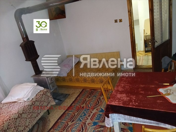Продава КЪЩА, с. Искър, област Варна, снимка 3 - Къщи - 55684379