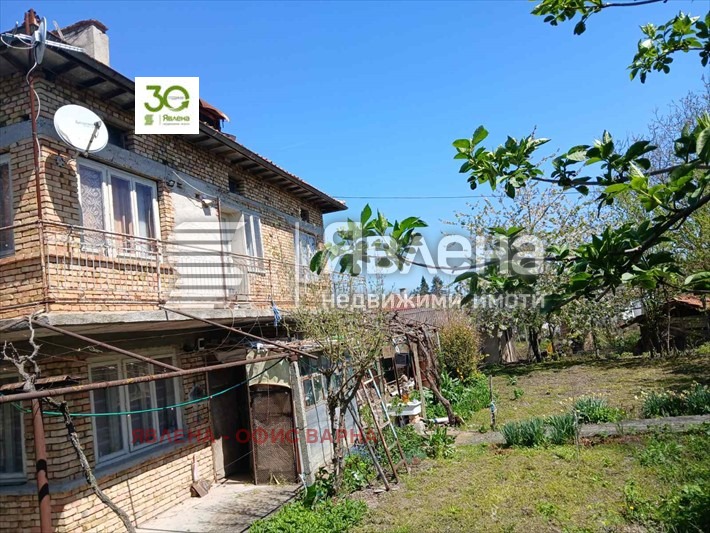 Продава КЪЩА, с. Искър, област Варна, снимка 2 - Къщи - 55684379