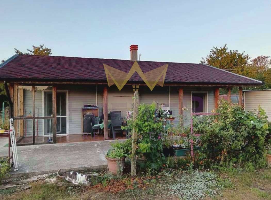 Продава КЪЩА, с. Хаджи Димитър, област Добрич, снимка 2 - Къщи - 52812841