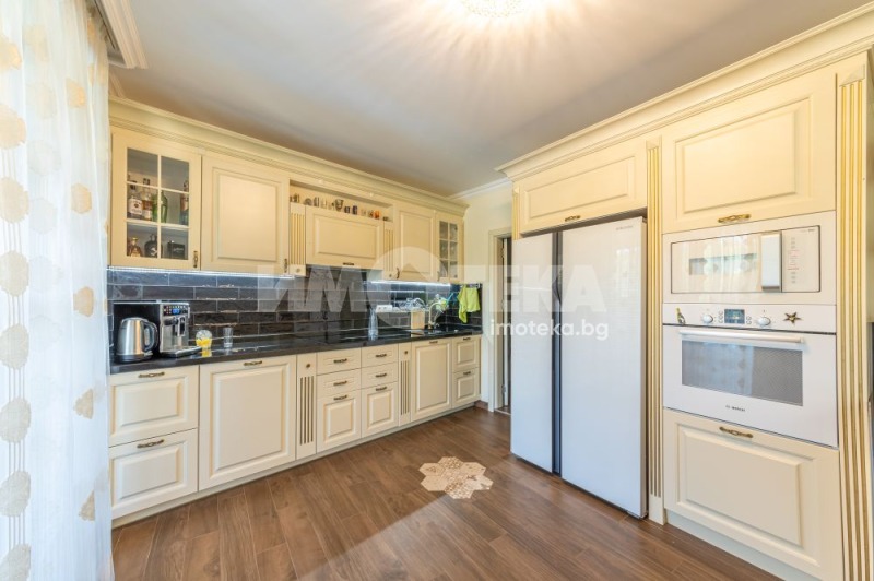 Продава МНОГОСТАЕН, гр. Варна, Бриз, снимка 11 - Апартаменти - 46629964