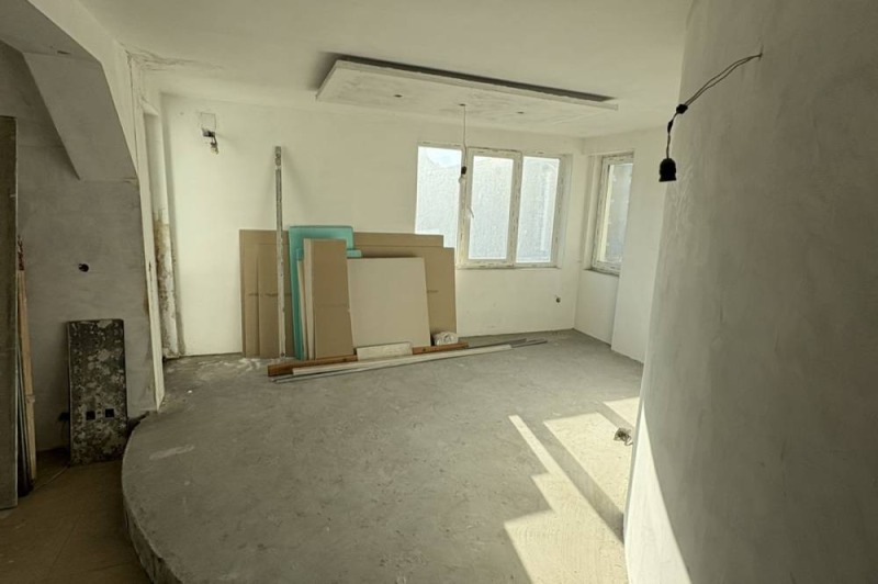 En venta  3+ dormitorios Sofia , Oborishte , 147 metros cuadrados | 71115972 - imagen [6]