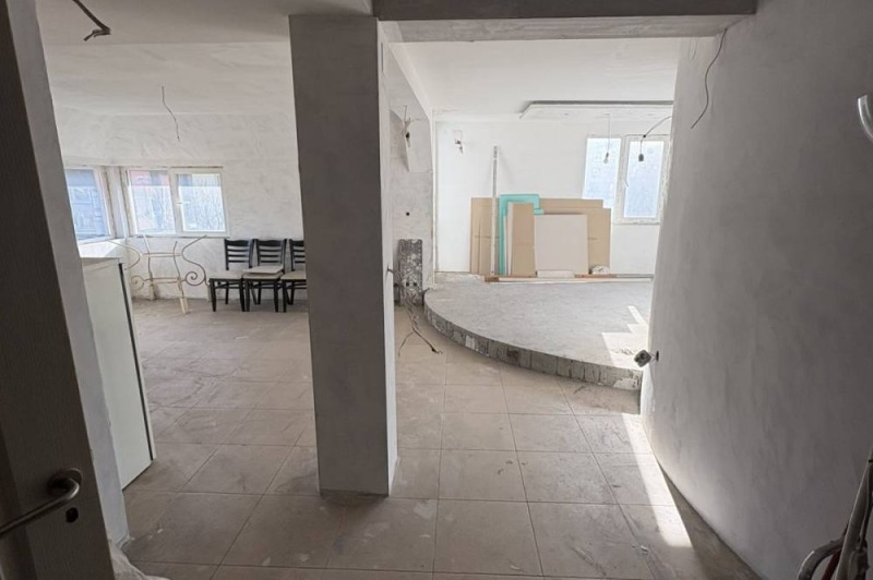 En venta  3+ dormitorios Sofia , Oborishte , 147 metros cuadrados | 71115972 - imagen [3]