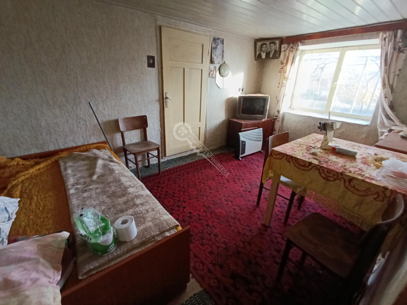 Продава КЪЩА, с. Климентово, област Велико Търново, снимка 3 - Къщи - 52546956