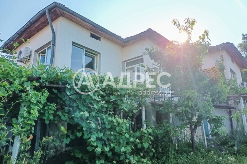 Продава КЪЩА, гр. София, гр. Нови Искър