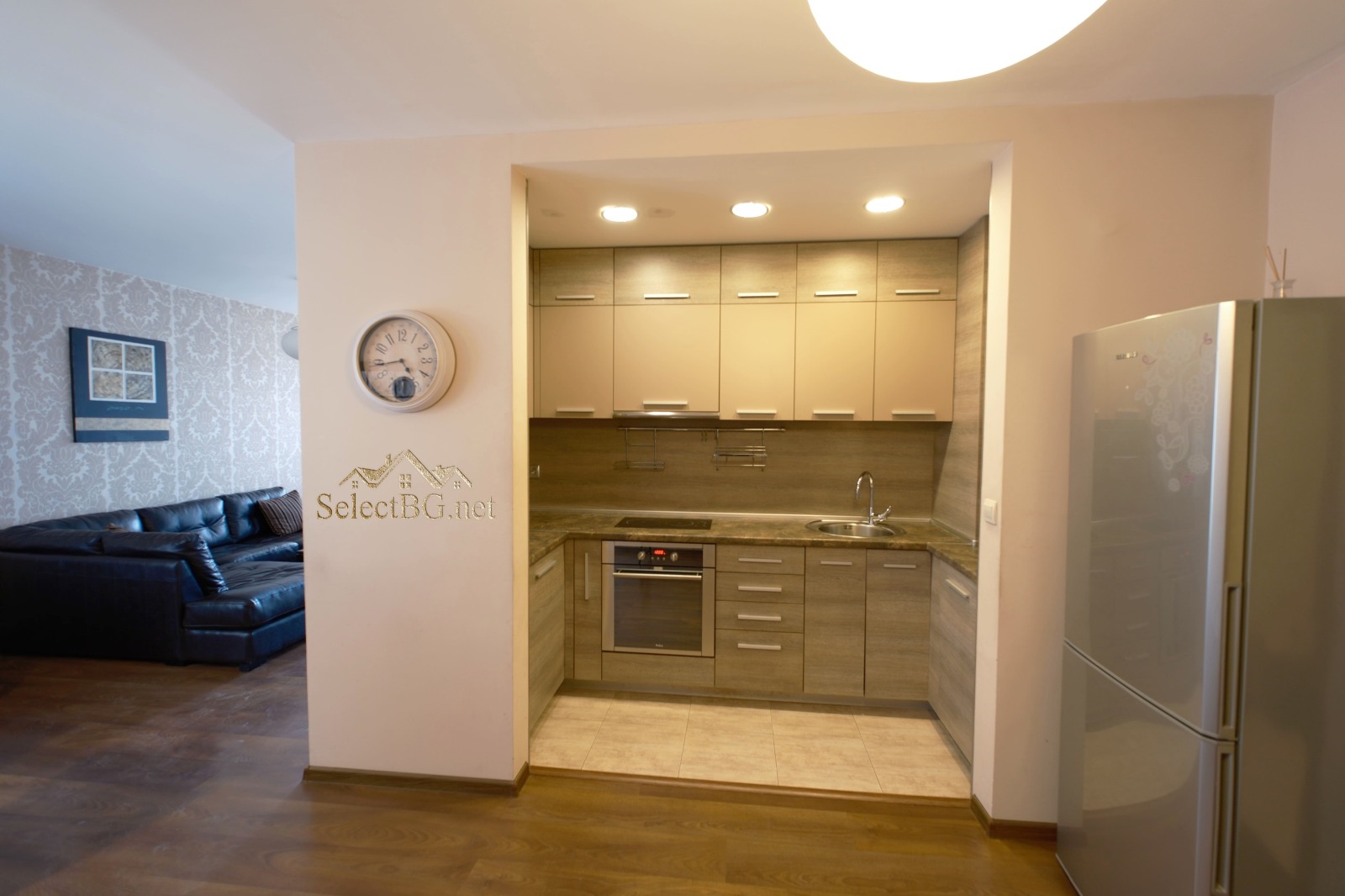 Продава 3-СТАЕН, гр. Велико Търново, Център, снимка 2 - Апартаменти - 53602433