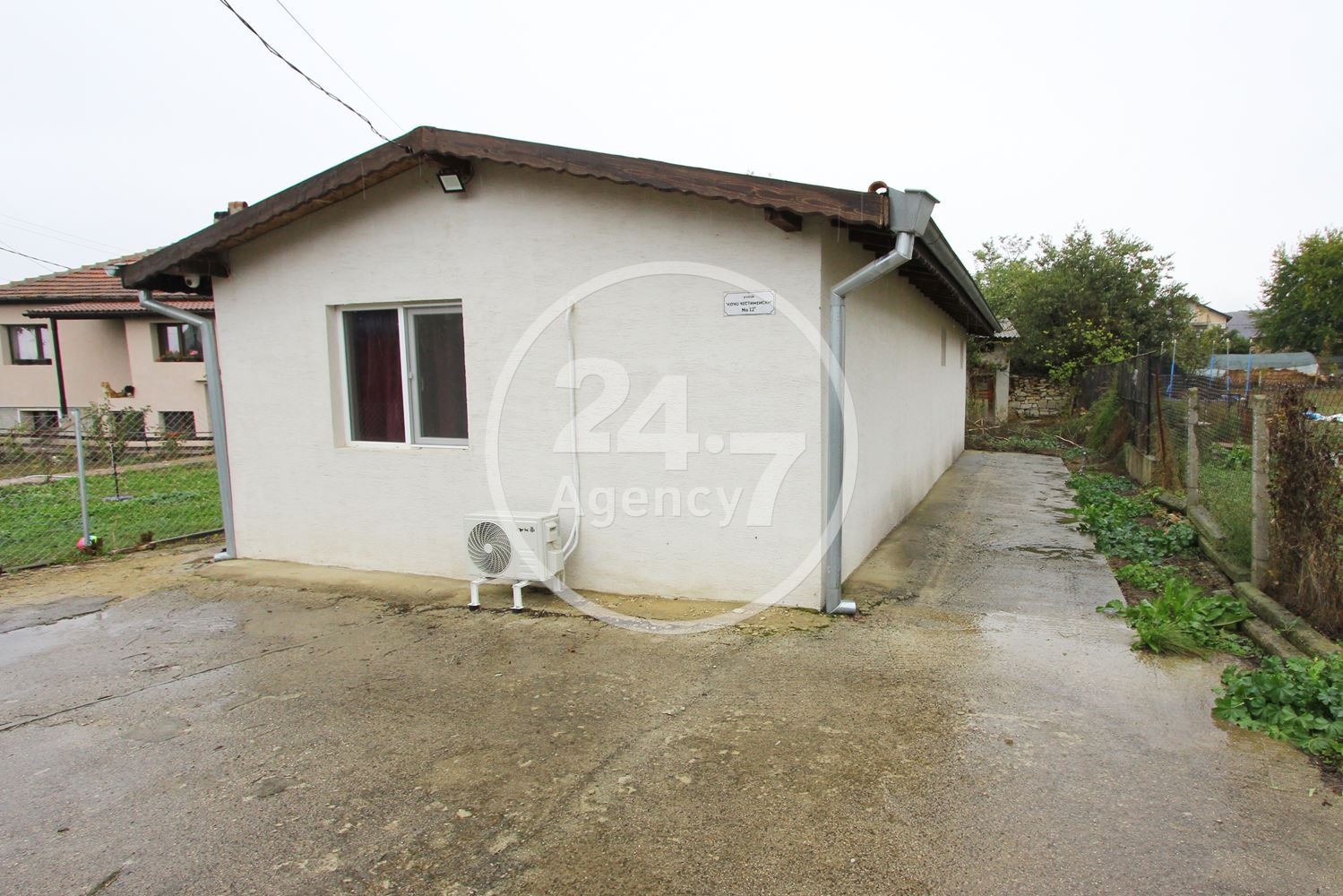 Продава КЪЩА, гр. Суворово, област Варна, снимка 2 - Къщи - 54640201