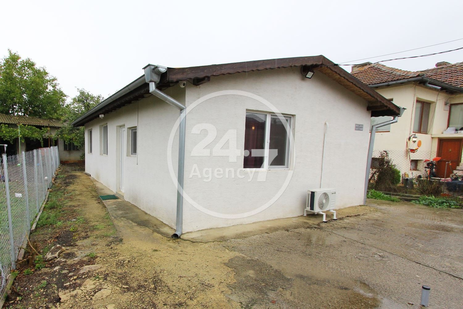 Продава КЪЩА, гр. Суворово, област Варна, снимка 3 - Къщи - 54640201