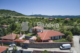 Продава  Къща, с. Горна Василица