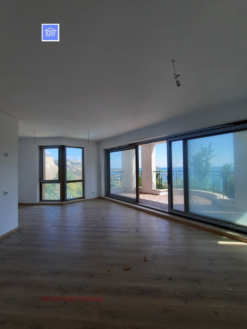 En venta  1 dormitorio región Dóbrich , Balchik , 85 metros cuadrados | 83146101 - imagen [4]