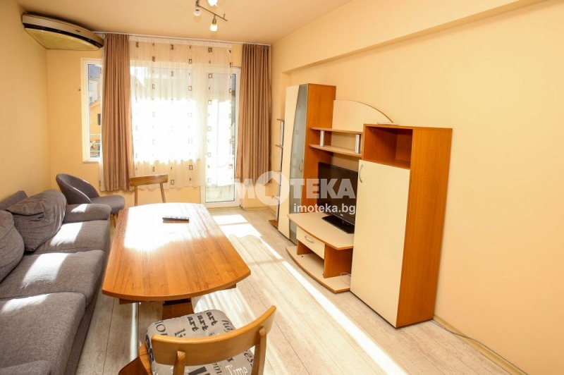 Na prodej  1 ložnice Sofia , Banišora , 63 m2 | 82567245 - obraz [10]