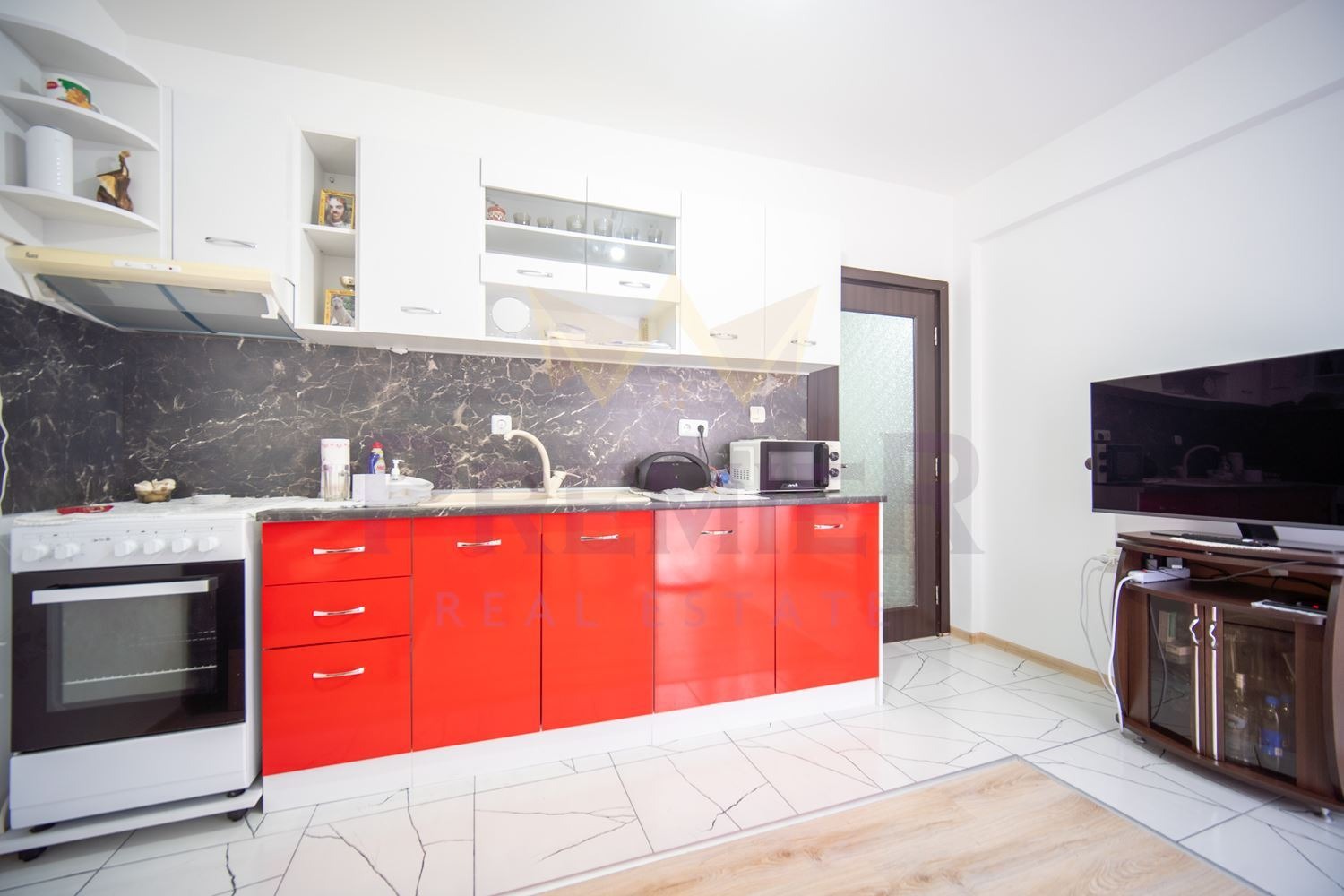 Продава 2-СТАЕН, гр. Балчик, област Добрич, снимка 2 - Апартаменти - 54077214