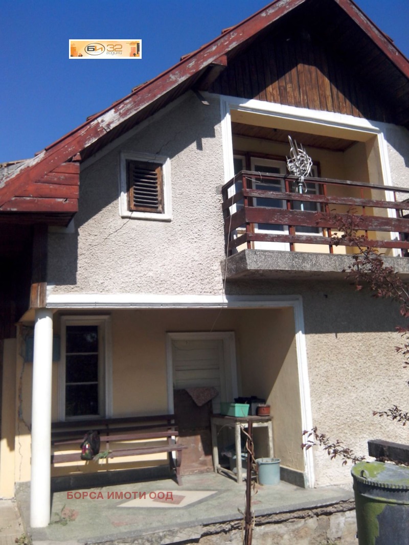 Продава ВИЛА в град Враца, Студентски град - 84 кв.м / 46 016 € » 89 999.47 лв., БОРСА ИМОТИ ООД